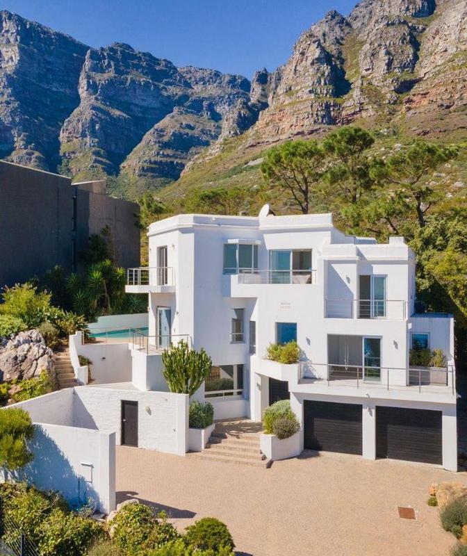 4 Bedroom Property for Sale in Camps Bay Western Cape